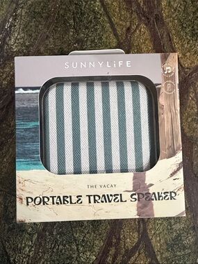 Sunnylife Vacay Portable Speaker in Teal and White Stripe